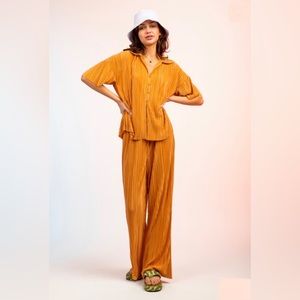 Pleated Woven Bodre 2 Pc set